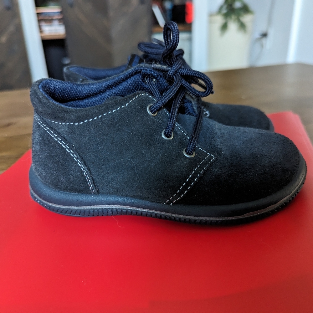 Primigi Suede booties Toddler boys Sz 8